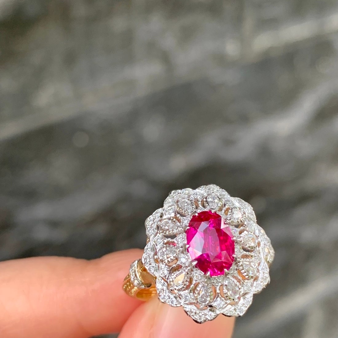 14k Gold 1.62 Ctw Natural Ruby & Diamond Ring: Ref:231092165 // gold content:14k gold // ring size:7. 25us // // main gemstone:ruby // shape:oval // carat weight:1. 18ct // color:red // treatment:natural // // adjacent gemstone 2 : diamond // shap