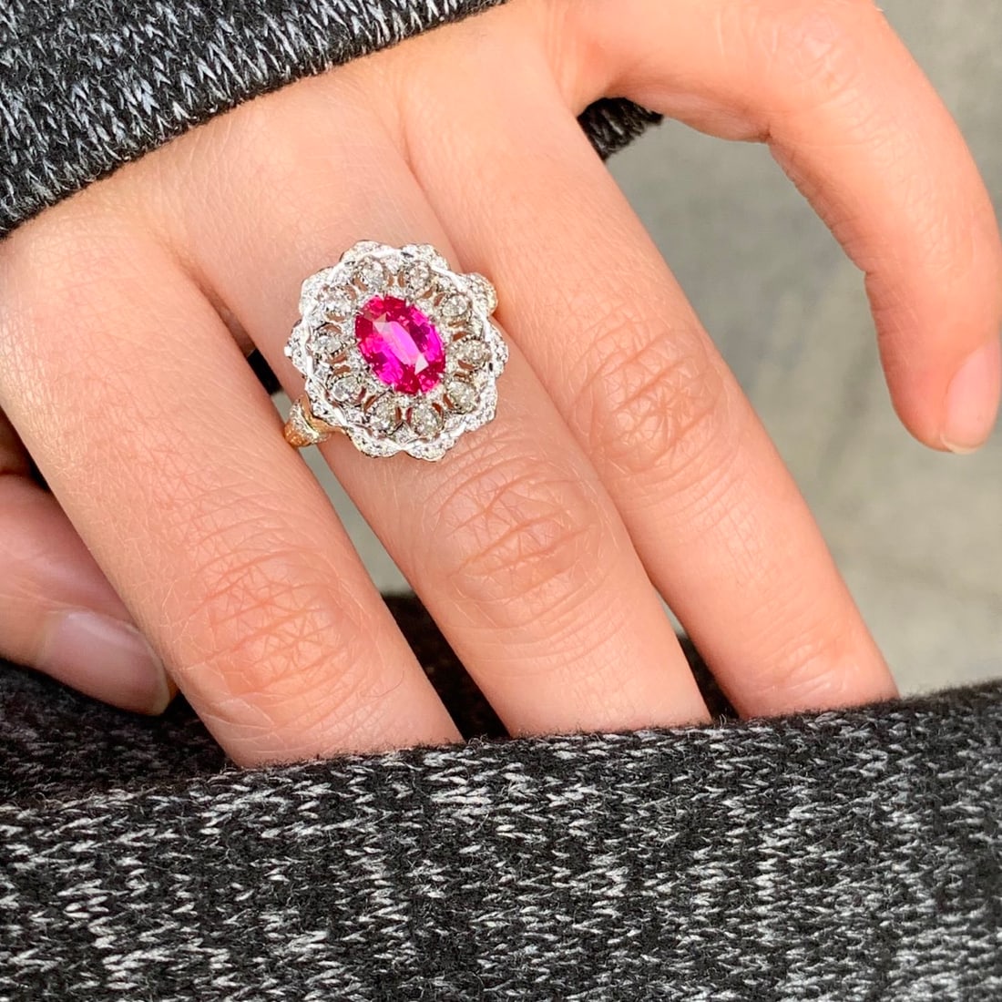 14k Gold 1.62 Ctw Natural Ruby & Diamond Ring - 7