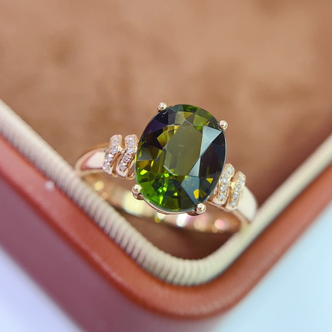 14k Gold 3.25 Ct Natural Tourmaline & Diamond Ring: Ref:231092166 // gold content:14k gold // ring size:7. 25us // // main gemstone:tourmaline // shape:oval // carat weight:3. 25ct // color:green // treatment:natural // // adjacent gemstone 2 : diamond