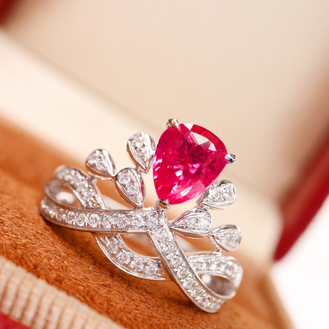 14k Gold 1.57 Ctw Natural Spinel & Diamond Ring: Ref:231092176 // gold content:14k gold // ring size:7. 25us // // main gemstone:spinel // shape:pear // carat weight:1. 19ct // color:orangish pink // treatment:natural // // adjacent gemstone 2 :