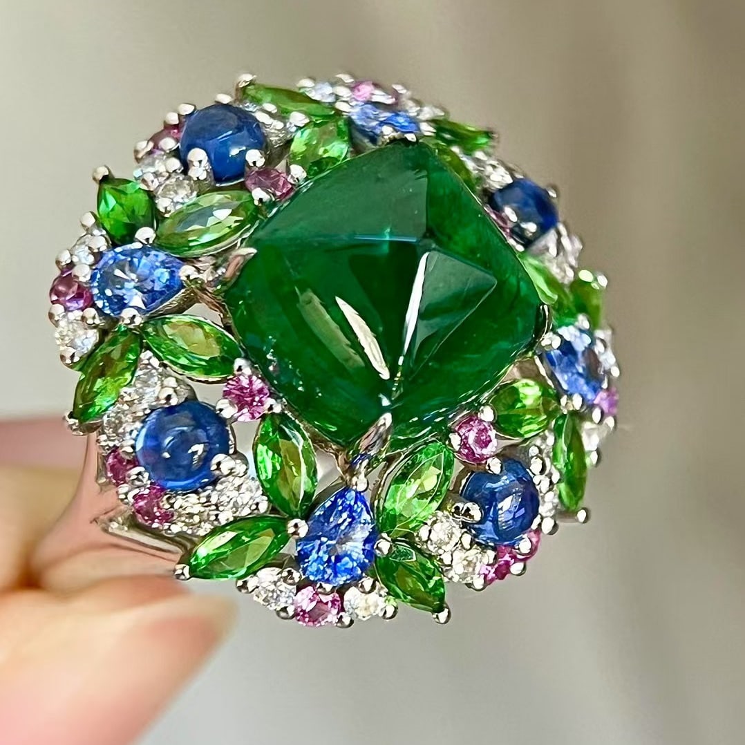 14k Gold 4.93 Ctw Vivid Green Natural Emerald & Diamond Ring - 2