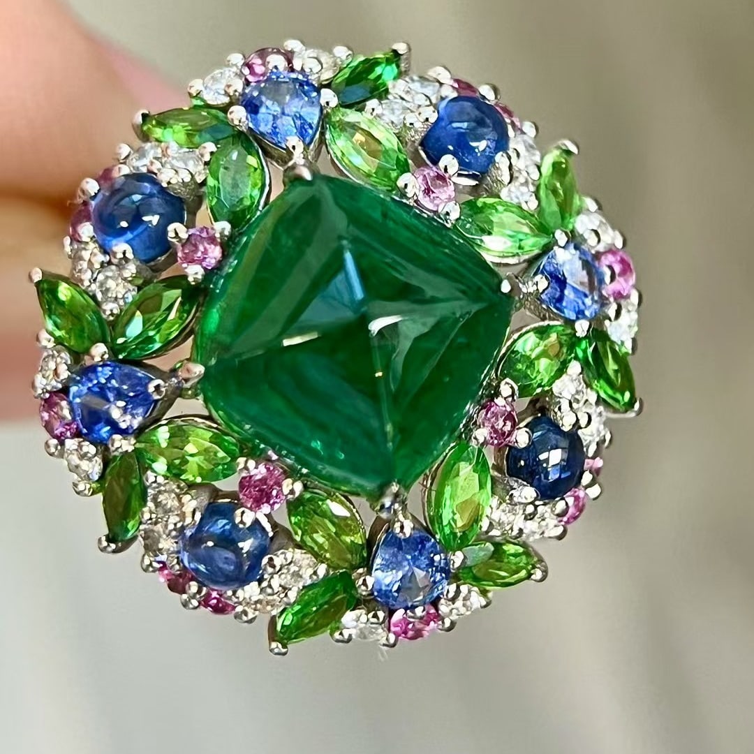 14k Gold 4.93 Ctw Vivid Green Natural Emerald & Diamond Ring - 5