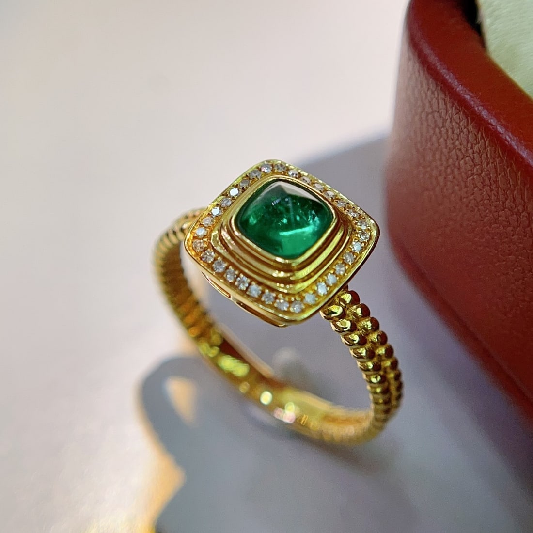 14k Gold 0.60 Ct Natural Emerald & Diamond Ring - 3