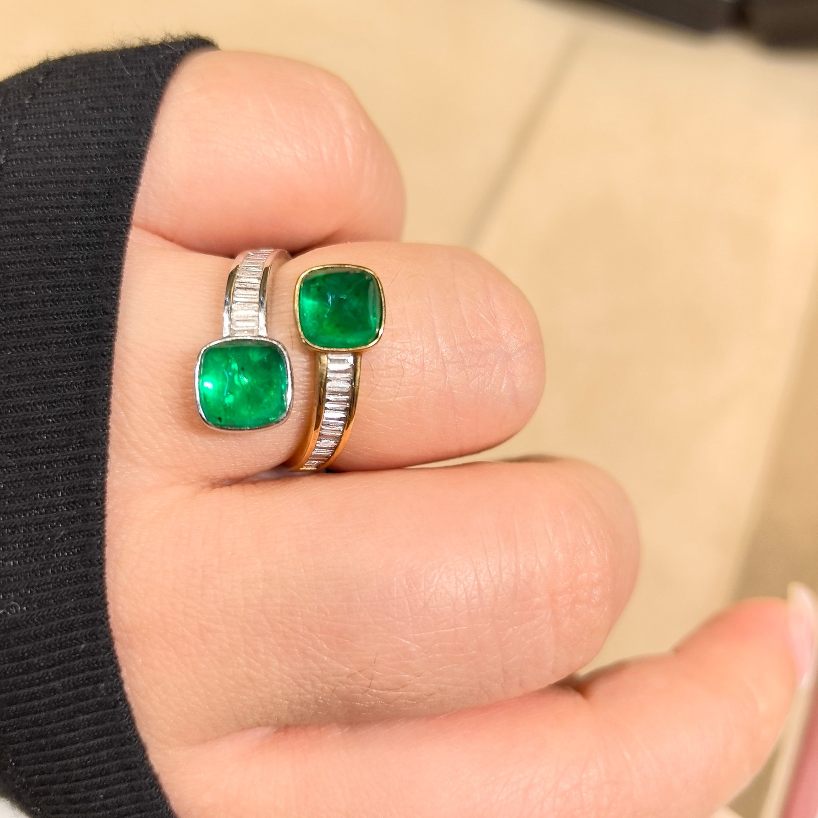 14k Gold 3.68 Ctw Vivid Green Natural Emerald & Diamond Ring - 2