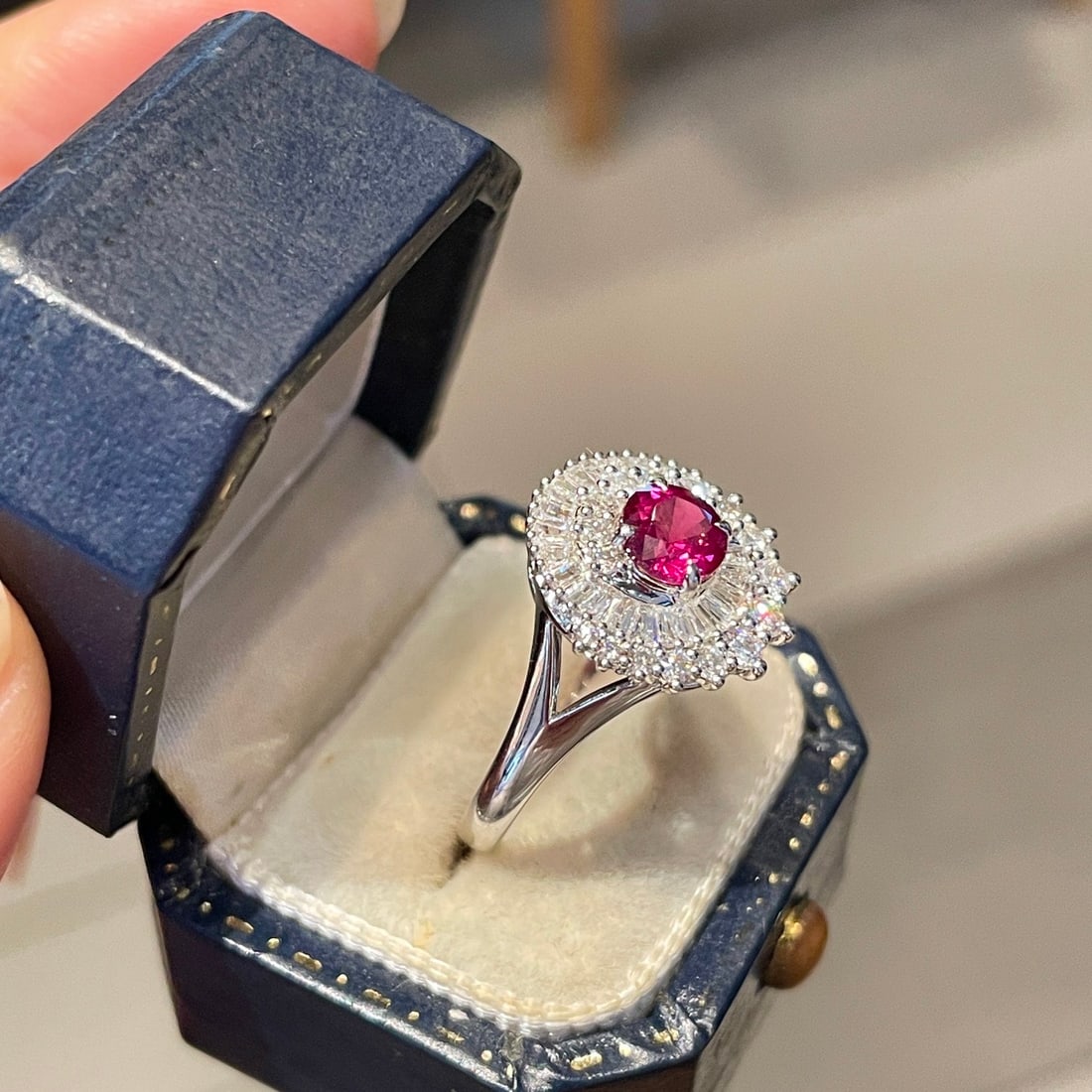 14k Gold 0.8 Ct Natural Ruby & Diamond Ring - 4