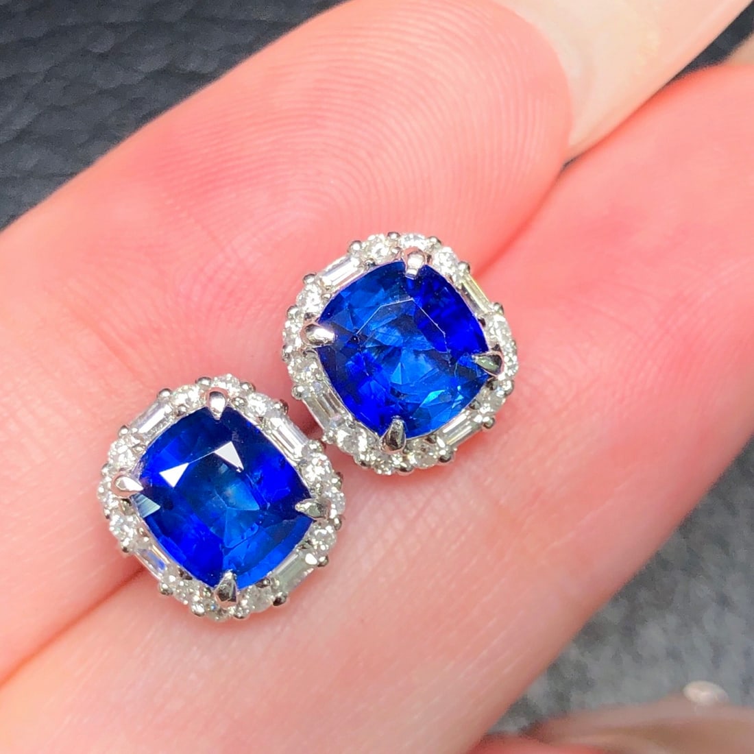 14k Gold 2.33 Ctw Natural Sapphire & Diamond Earrings - 2