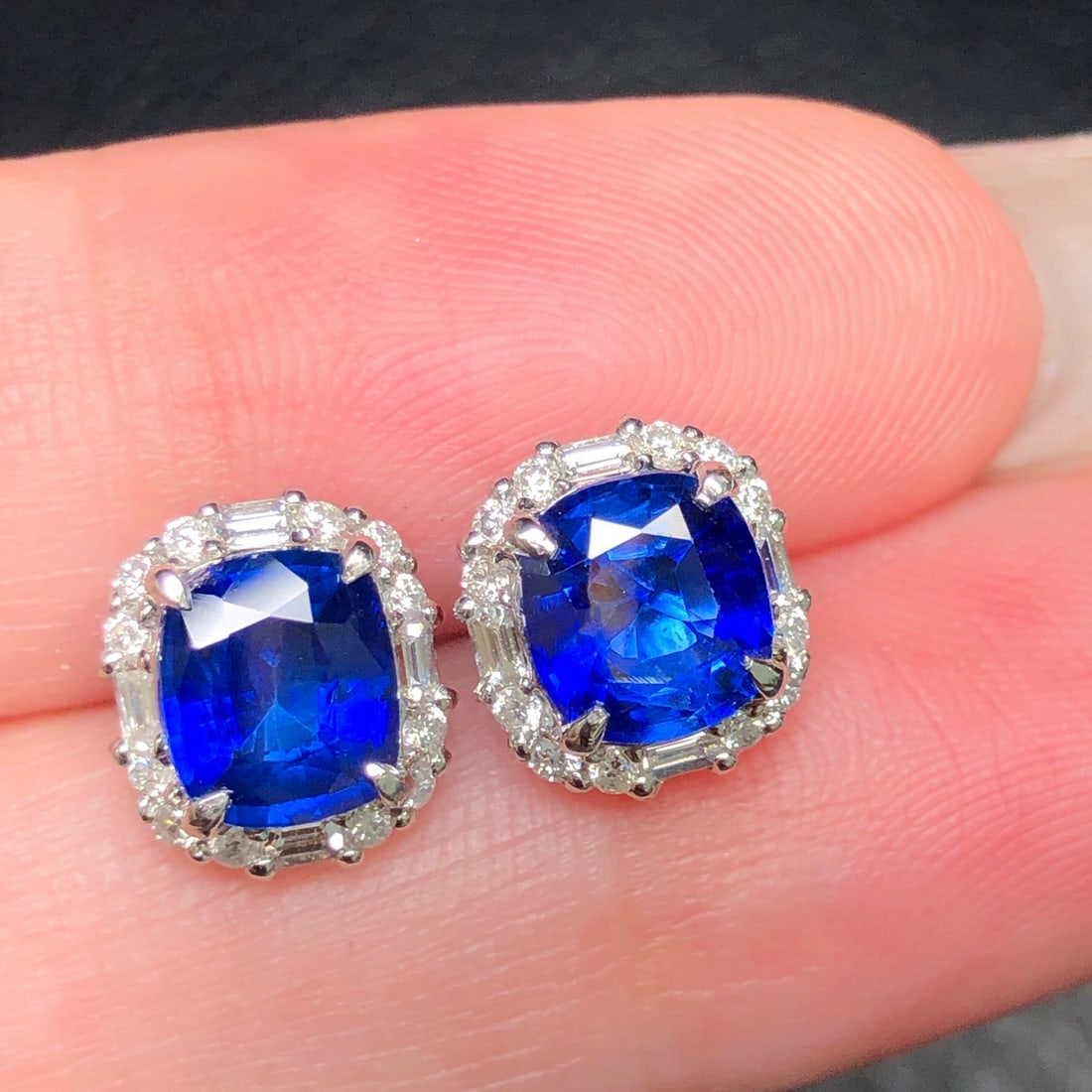 14k Gold 2.33 Ctw Natural Sapphire & Diamond Earrings - 3