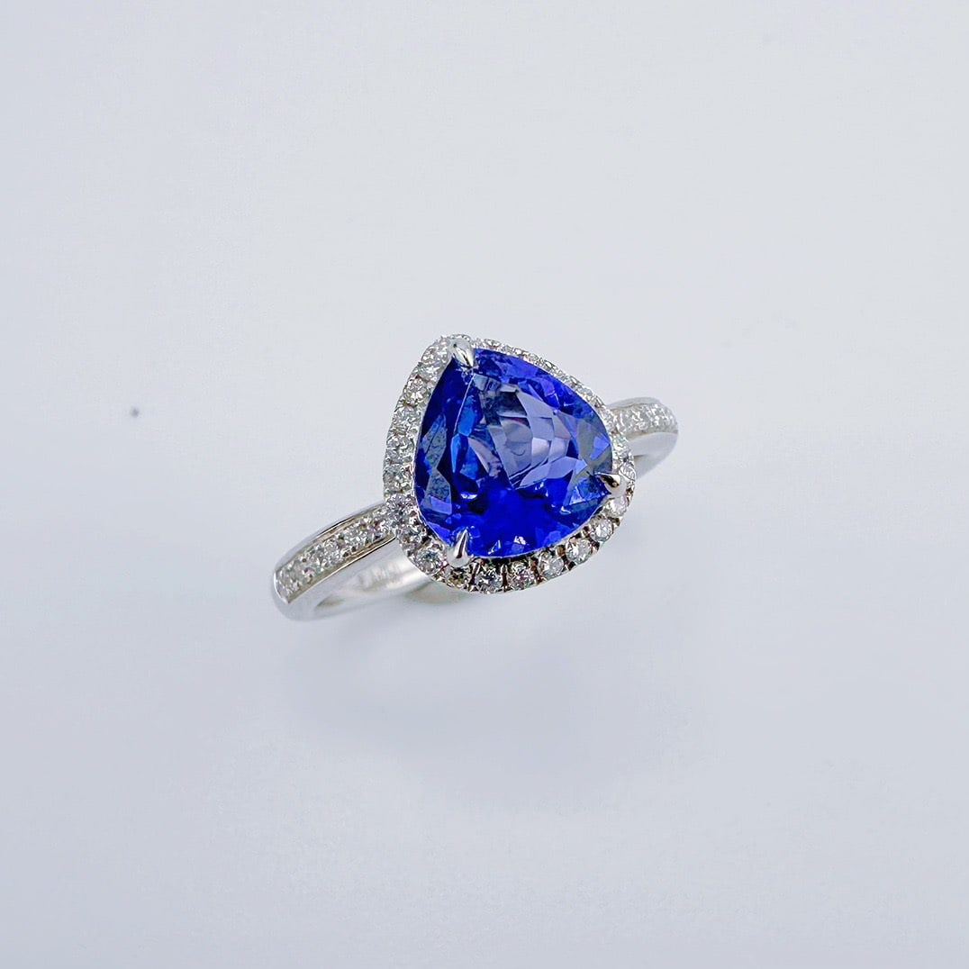 14k Gold 1.81 Ctw Natural Tanzanite & Diamond Ring (1 of 4)