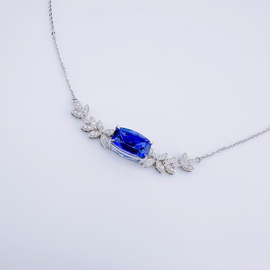 14k Gold 3.58 Ctw Natural Tanzanite & Diamond Necklace - 4
