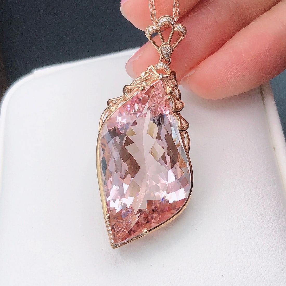 14k Gold 30 Ct Natural Morganite & Diamond Pendant( Without Chain ) - 3
