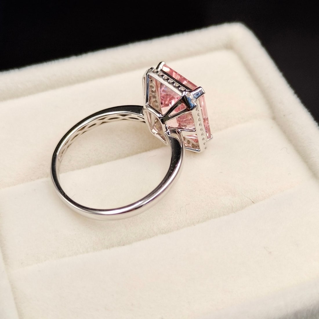14k Gold 4.48 Ctw Natural Morganite & Diamond Ring - 3
