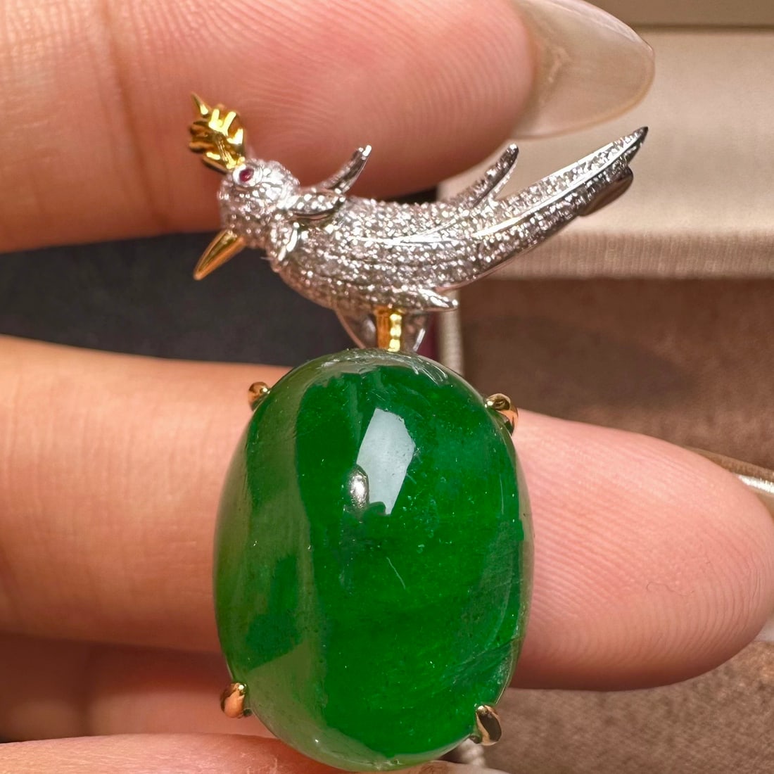 14k Gold 15.3 Ct Vivid Green Natural Emerald & Diamond Brooch/pendant( Without Chain ) - 3