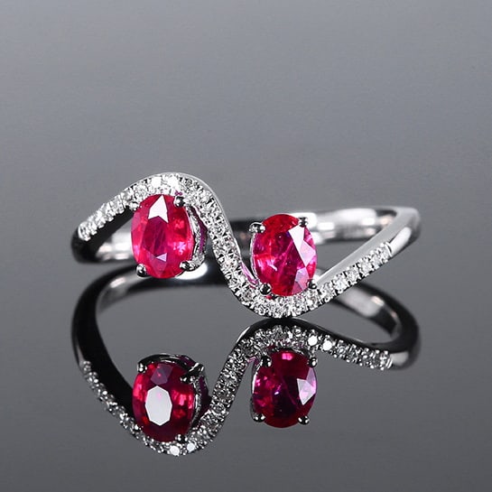 14k Gold 0.71 Ctw Natural Ruby & Diamond Ring: Ref:231092243 // gold content:14k gold // ring size:7. 25us // // main gemstone:ruby // shape:oval // carat weight:0. 63ct // color:red // treatment:natural // // adjacent gemstone 2 : diamond //
