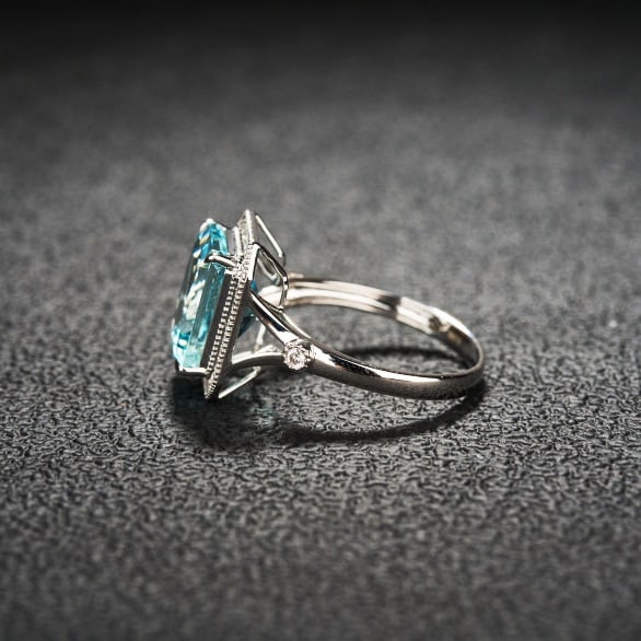 14k Gold 3.92 Ct Natural Aquamarine & Diamond Ring - 4