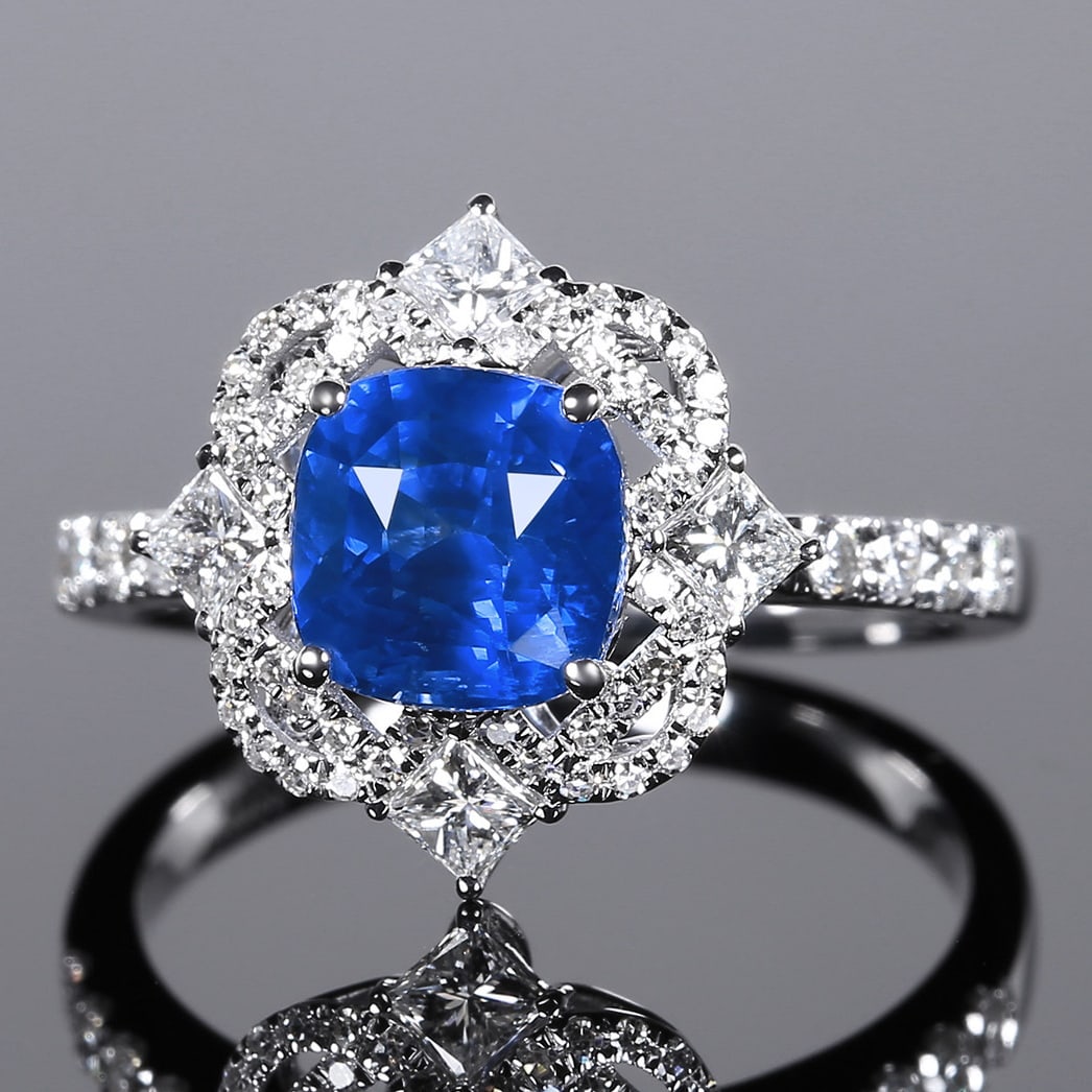 14k Gold 3.43 Ctw Natural Sapphire & Diamond Ring - 2