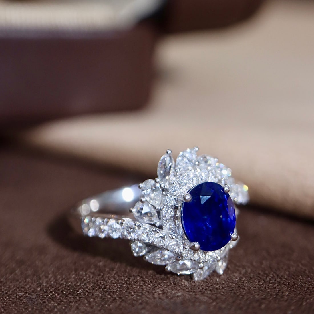 14k Gold 2.31 Ctw Natural Sapphire & Diamond Ring - 6