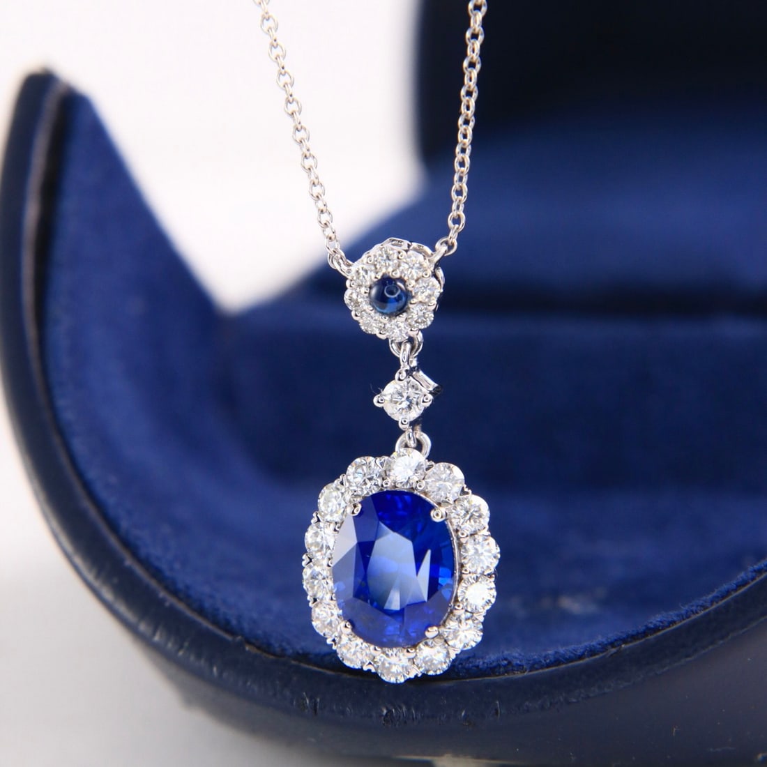 14k Gold 3.36 Ctw Natural Sapphire & Diamond Necklace - 2