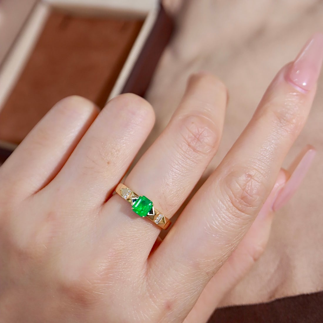14k Gold 0.53 Ctw Natural Emerald & Diamond Ring - 7