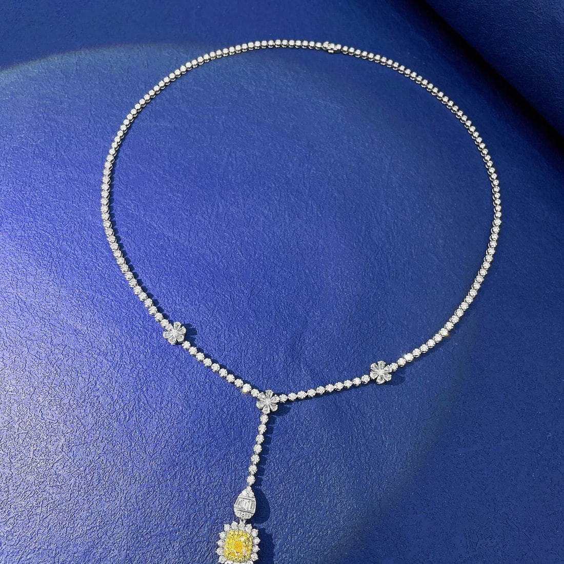 14k Gold 5.10 Ctw Natural Yellow Diamond & Diamond Ring/necklace: Ref:231092281 // gold content:14k gold // ring size:7. 25us // // main gemstone:yellow diamond // shape:cushion // carat weight:1. 01ct // color:yellow // treatment:natural // // adjacent gemstone 2