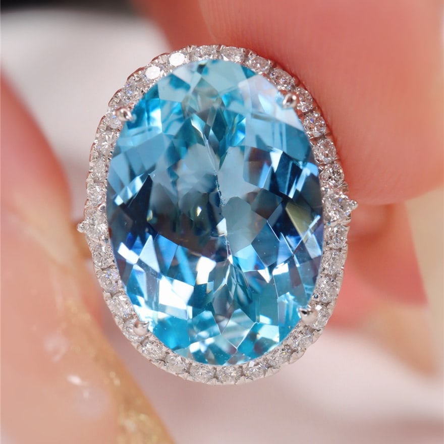 14k Gold 4.58 Ctw Natural Aquamarine & Diamond Ring/pendant( Without Chain ): Ref:231092288 // gold content:14k gold // ring size:7. 25us // // main gemstone:aquamarine // shape:oval // carat weight:4. 15ct // color:santa maria color // treatment:natural // // adjacent
