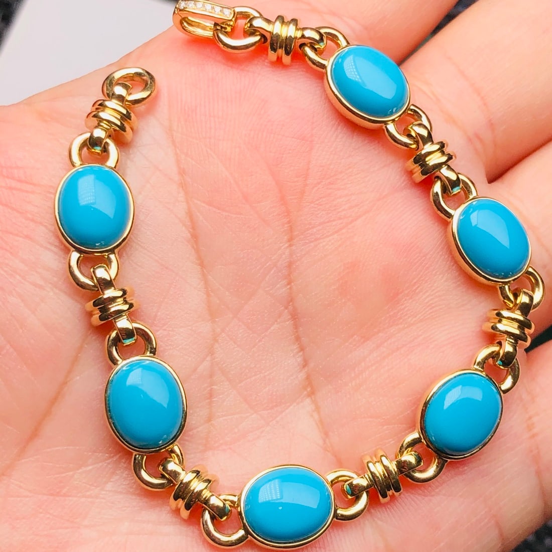 14k Gold 15.75 Ct Natural Blue Turquoise & Diamond Bracelet - 9