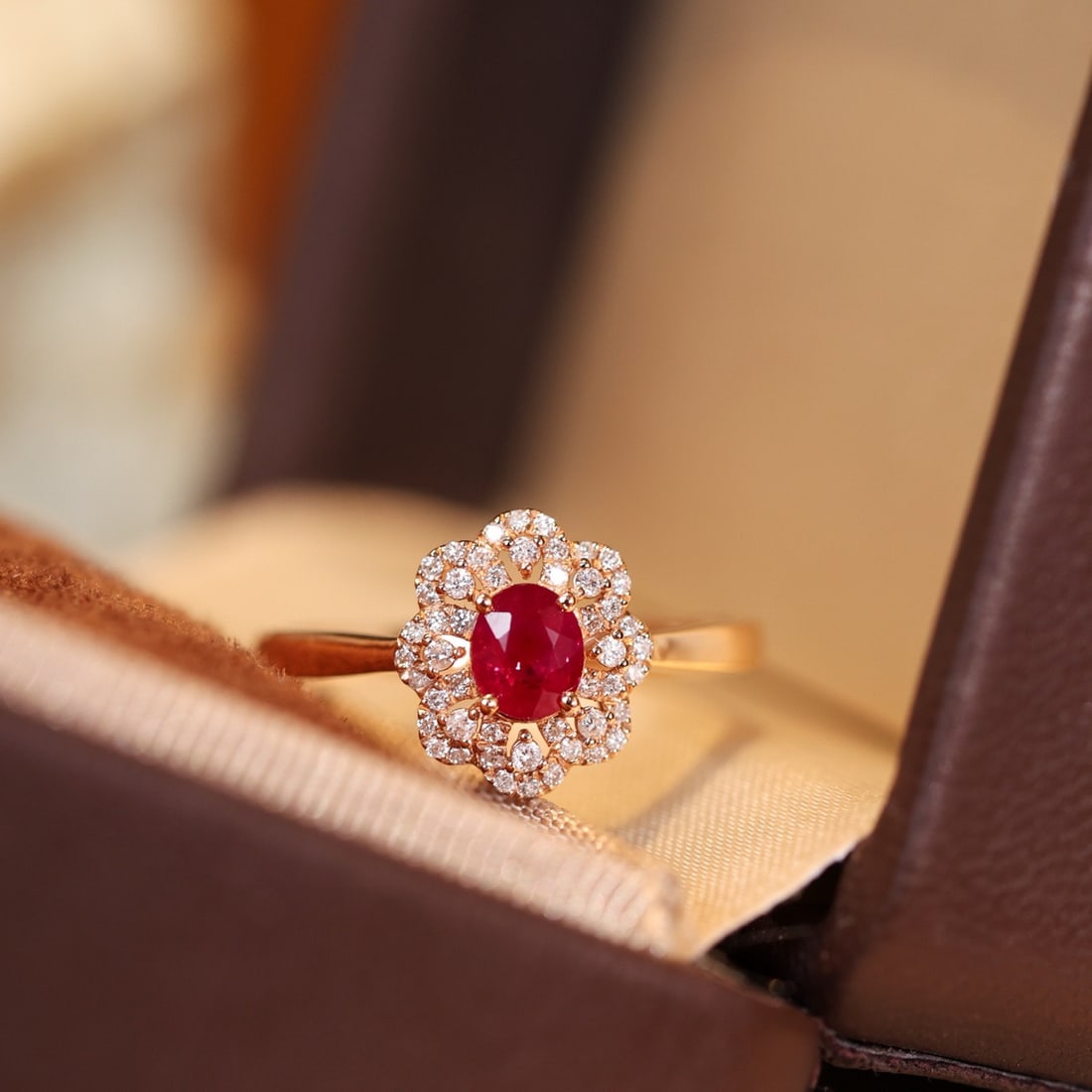 14k Gold 0.83 Ctw Natural Ruby & Diamond Ring - 3