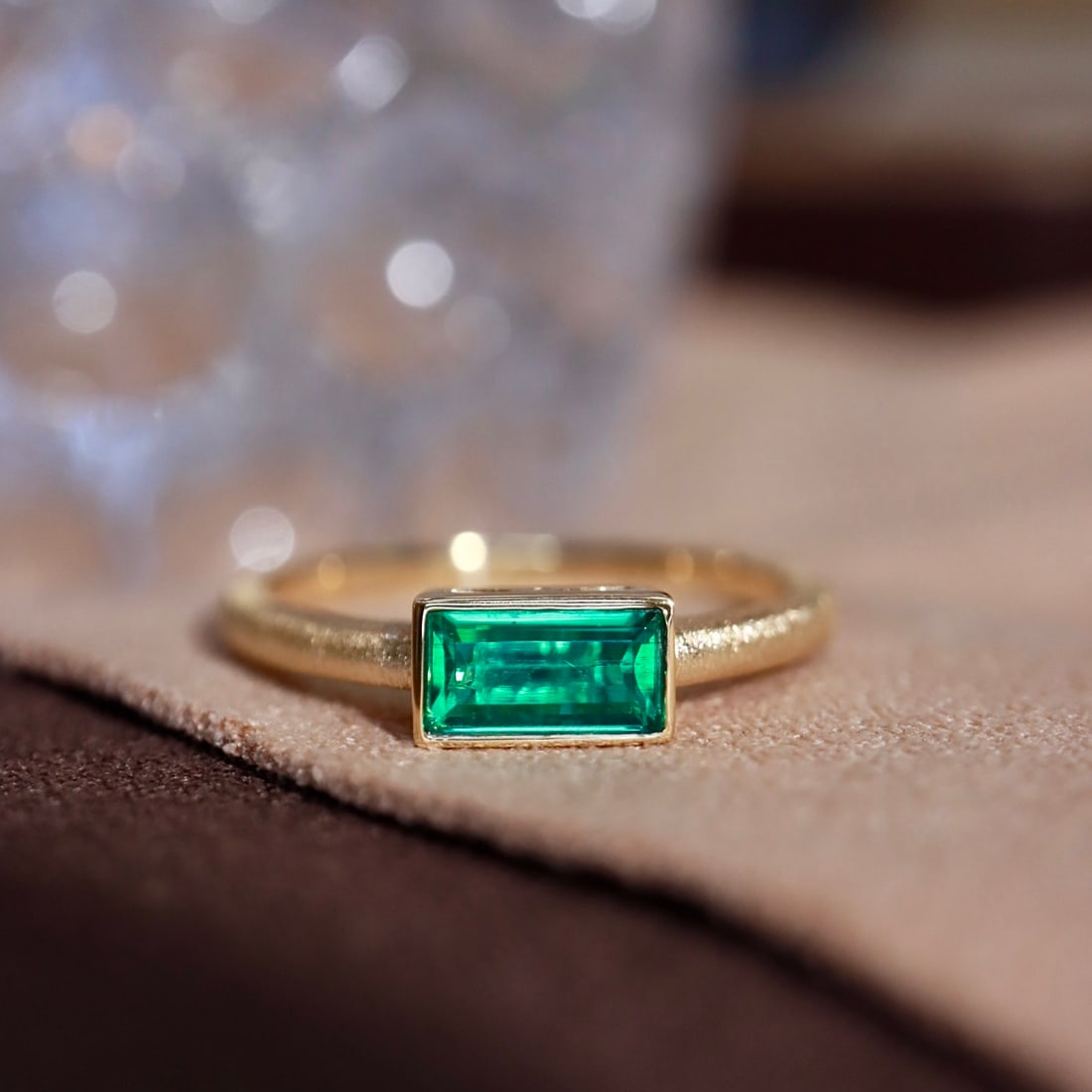 14k Gold 0.45 Ct Natural Emerald Ring - 5
