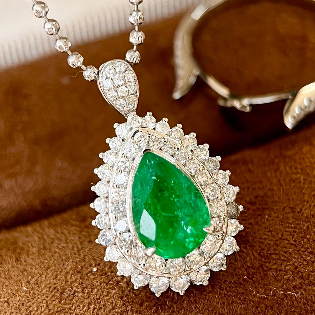 14k Gold 3.86 Ctw Vivid Green Natural Emerald & Diamond Ring/pendant( Without Chain ) - 2