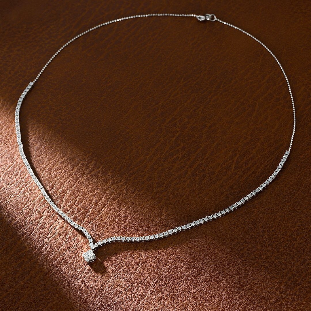 14k Gold 2.94 Ctw Natural H Diamond Necklace: Ref:231092306 // gold content:14k gold // main gemstone:diamond // shape:princess // carat weight:0. 13ct // clarity grade:vs-si // color:h // treatment:natural // // adjacent gemstone 2 : diamond //