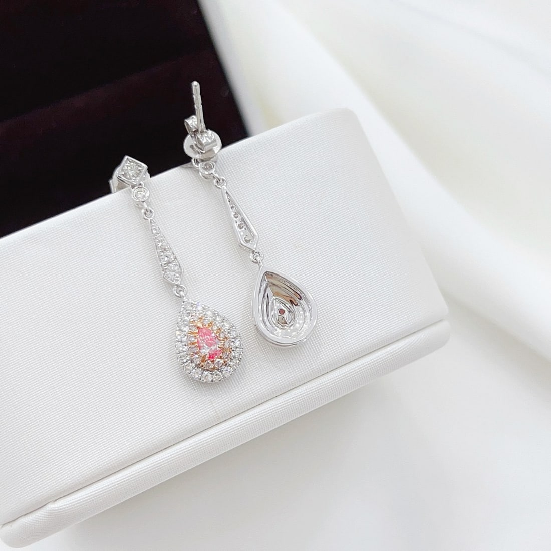 14k Gold 0.78 Ctw Natural Pink Diamond & Diamond Earrings - 4