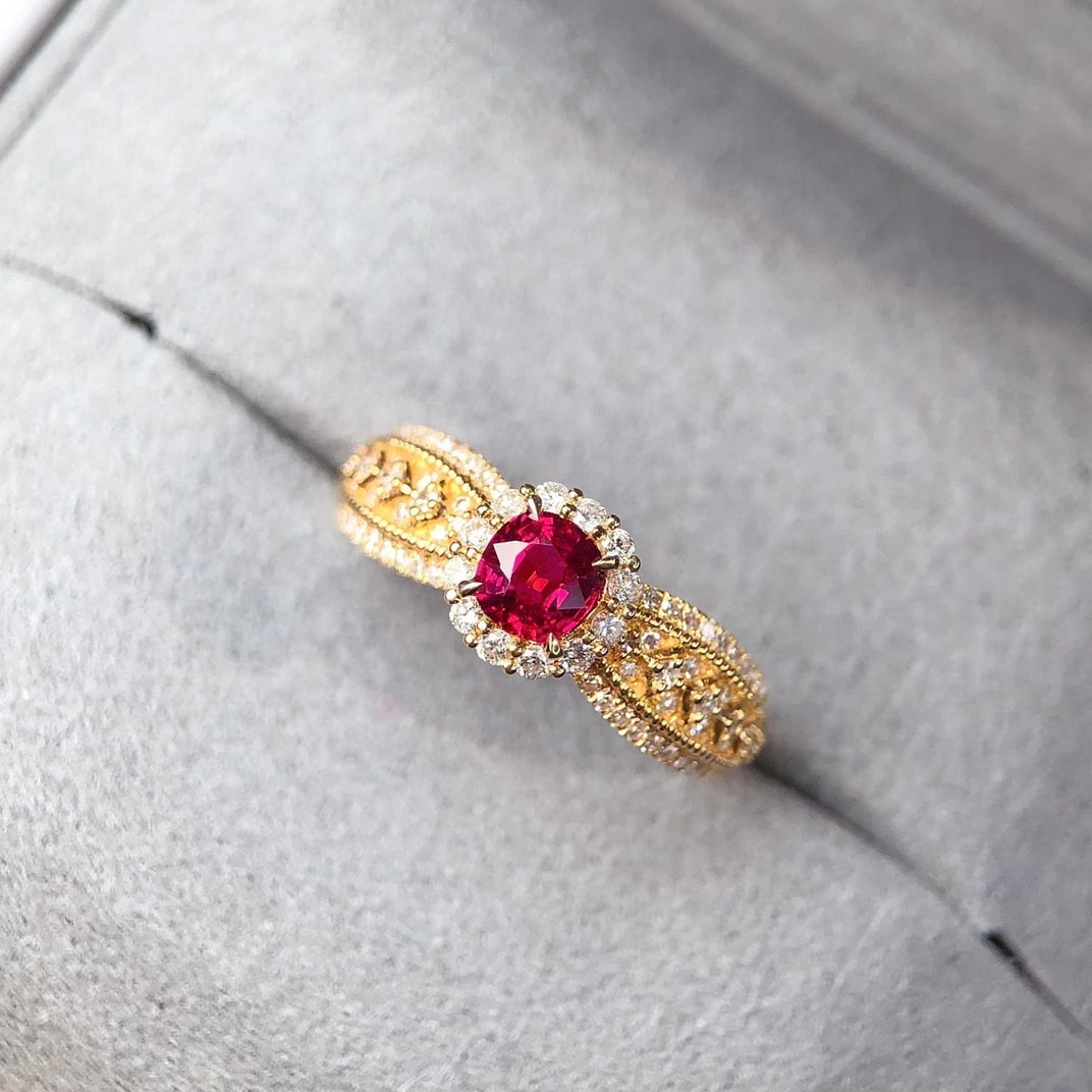 14k Gold 0.94 Ctw Natural Ruby & Diamond Ring: Ref:231092339 // gold content:14k gold // ring size:7. 25us // // main gemstone:ruby // shape:oval // carat weight:0. 54ct // color:red // treatment:natural // // adjacent gemstone 2 : diamond // shap
