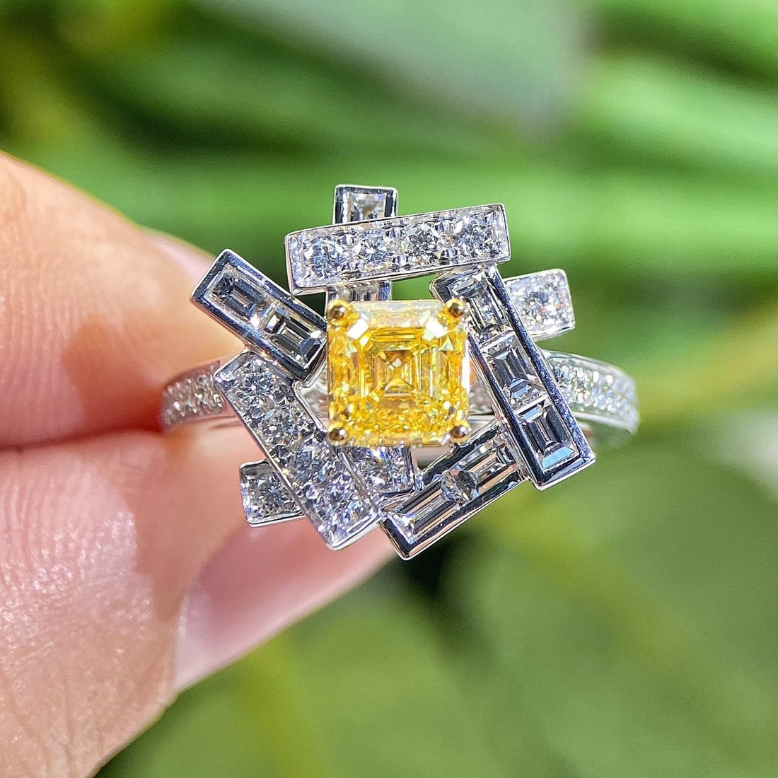 Gia Certified 14k Gold 1.82 Ctw Natural Yellow Diamond & Diamond Ring - 2