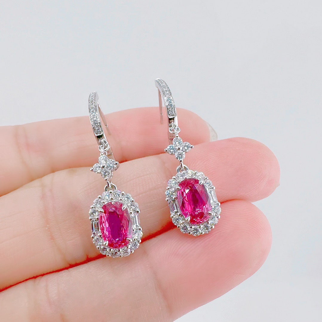 14k Gold 2.88 Ctw Natural Sapphire & Diamond Earrings: Ref:231092371 // gold content:14k gold // main gemstone:sapphire // shape:oval // carat weight:2. 00ct // color:pink // treatment:natural // // adjacent gemstone 2 : diamond // shape:multiple // carat