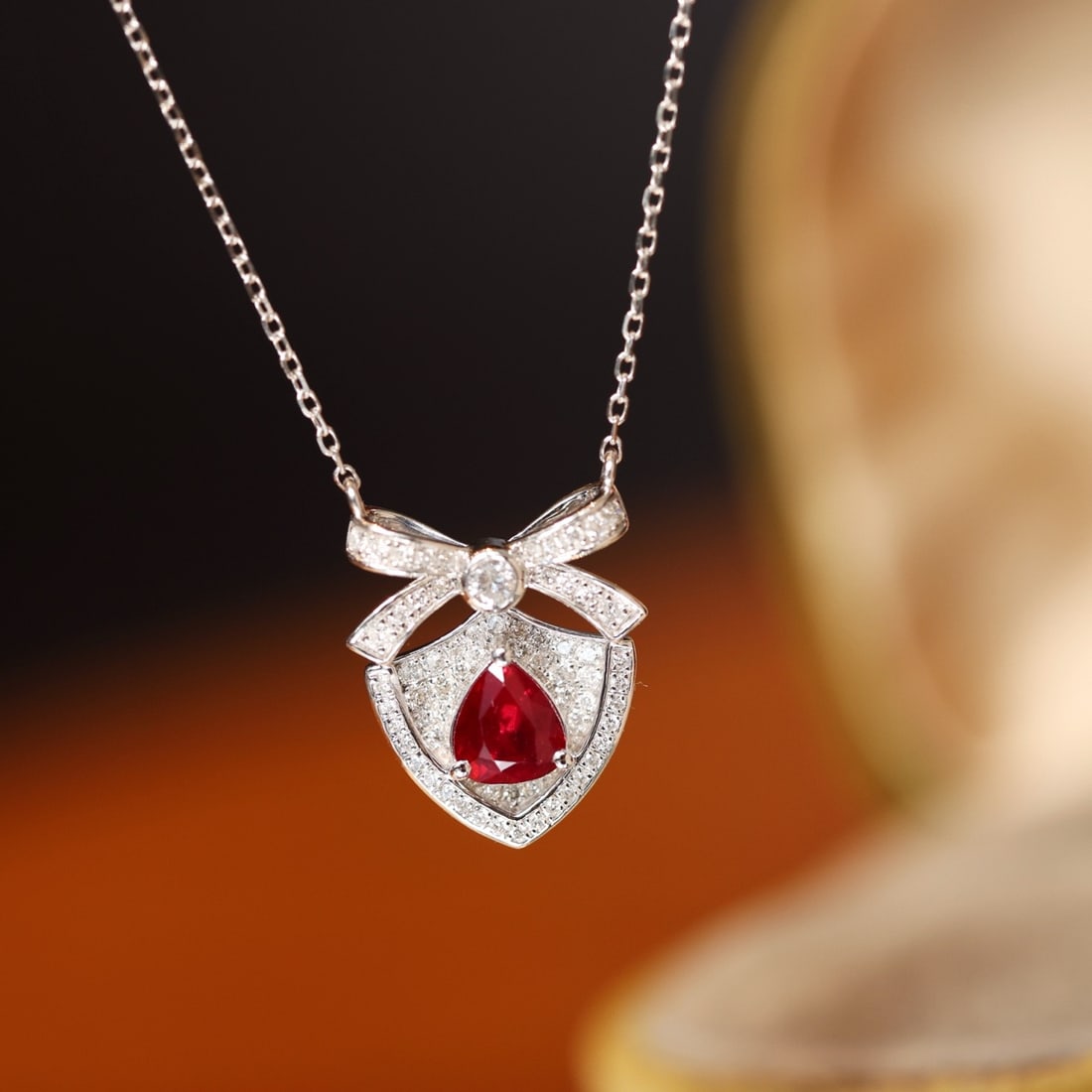 14k Gold 1.12 Ctw Natural Ruby & Diamond Necklace: Ref:231092380 // gold content:14k gold // main gemstone:ruby // shape:pear // carat weight:0. 8ct // color:pigeonblood red // treatment:natural // // adjacent gemstone 2 : diamond // shape:round //