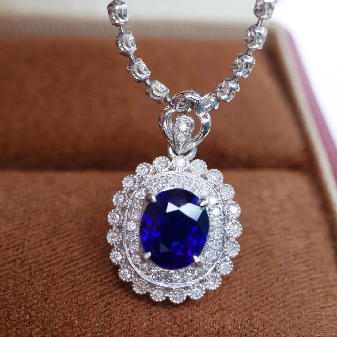 14k Gold 1.27 Ctw Natural Sapphire & Diamond Pendant( Without Chain ): Ref:231092387 // gold content:14k gold // main gemstone:sapphire // shape:oval // carat weight:1. 13ct // color:blue // treatment:natural // // adjacent gemstone 2 : diamond // shape:round // carat