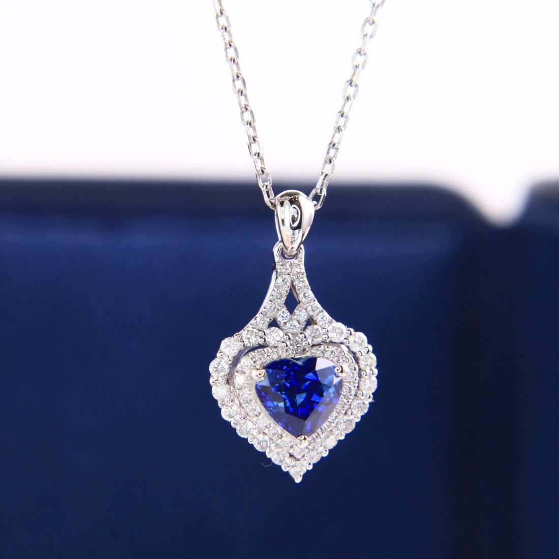 14k Gold 1.40 Ctw Natural Sapphire & Diamond Necklace - 4