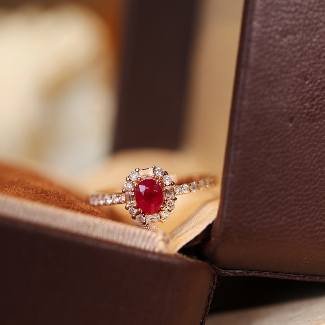 14k Gold 0.95 Ctw Natural Ruby & Diamond Ring - 3