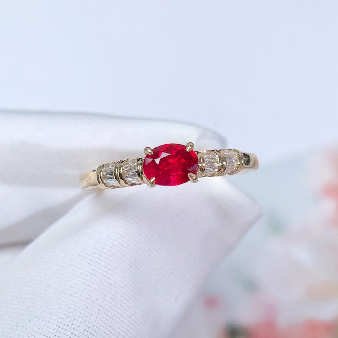 14k Gold 0.66 Ctw Natural Ruby & Diamond Ring: Ref:231092393 // gold content:14k gold // ring size:7. 25us // // main gemstone:ruby // shape:oval // carat weight:0. 54ct // color:red // treatment:natural // // adjacent gemstone 2 : diamond //