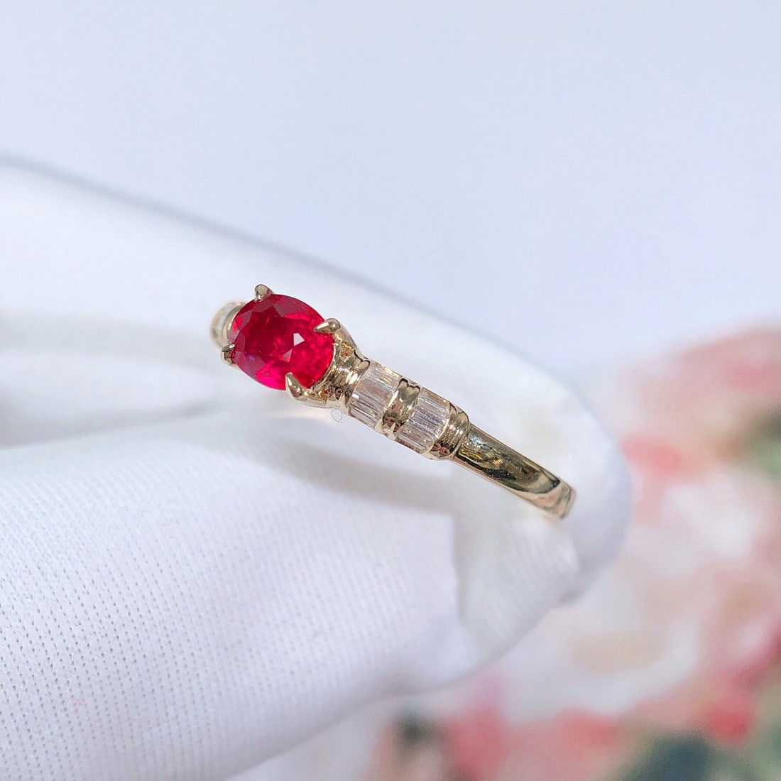 14k Gold 0.66 Ctw Natural Ruby & Diamond Ring - 4