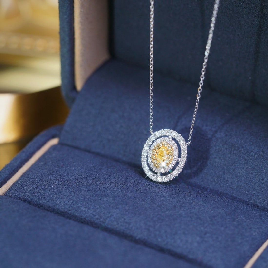 14k Gold 0.50 Ctw Natural Yellow Diamond & Diamond Necklace: Ref:231092399 // gold content:14k gold // main gemstone:yellow diamond // shape:oval // carat weight:0. 15ct // color:yellow // treatment:natural // // adjacent gemstone 2 : diamond // shape:round //