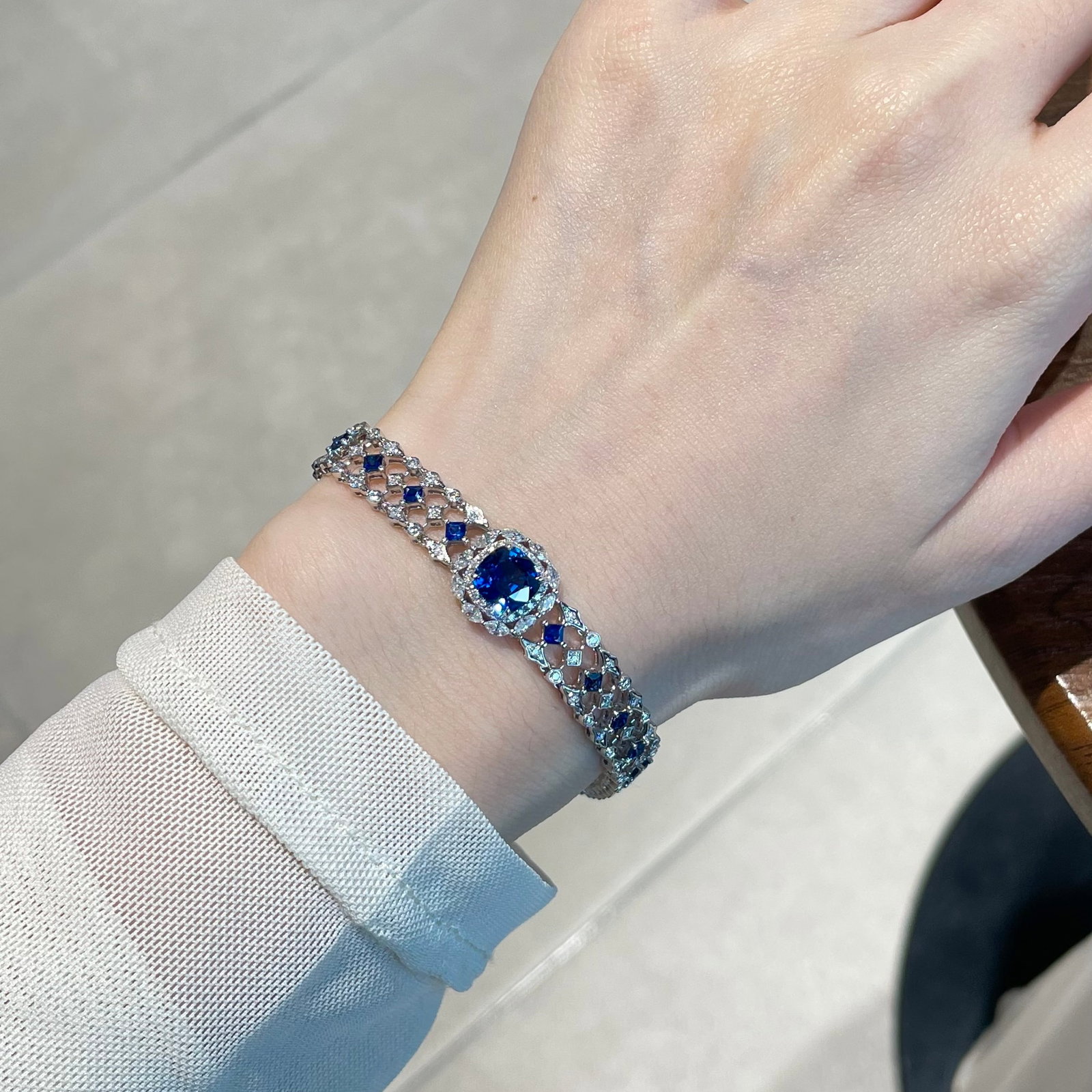 14k Gold 3.93 Ctw Natural Sapphire & Sapphire Bracelet - 4