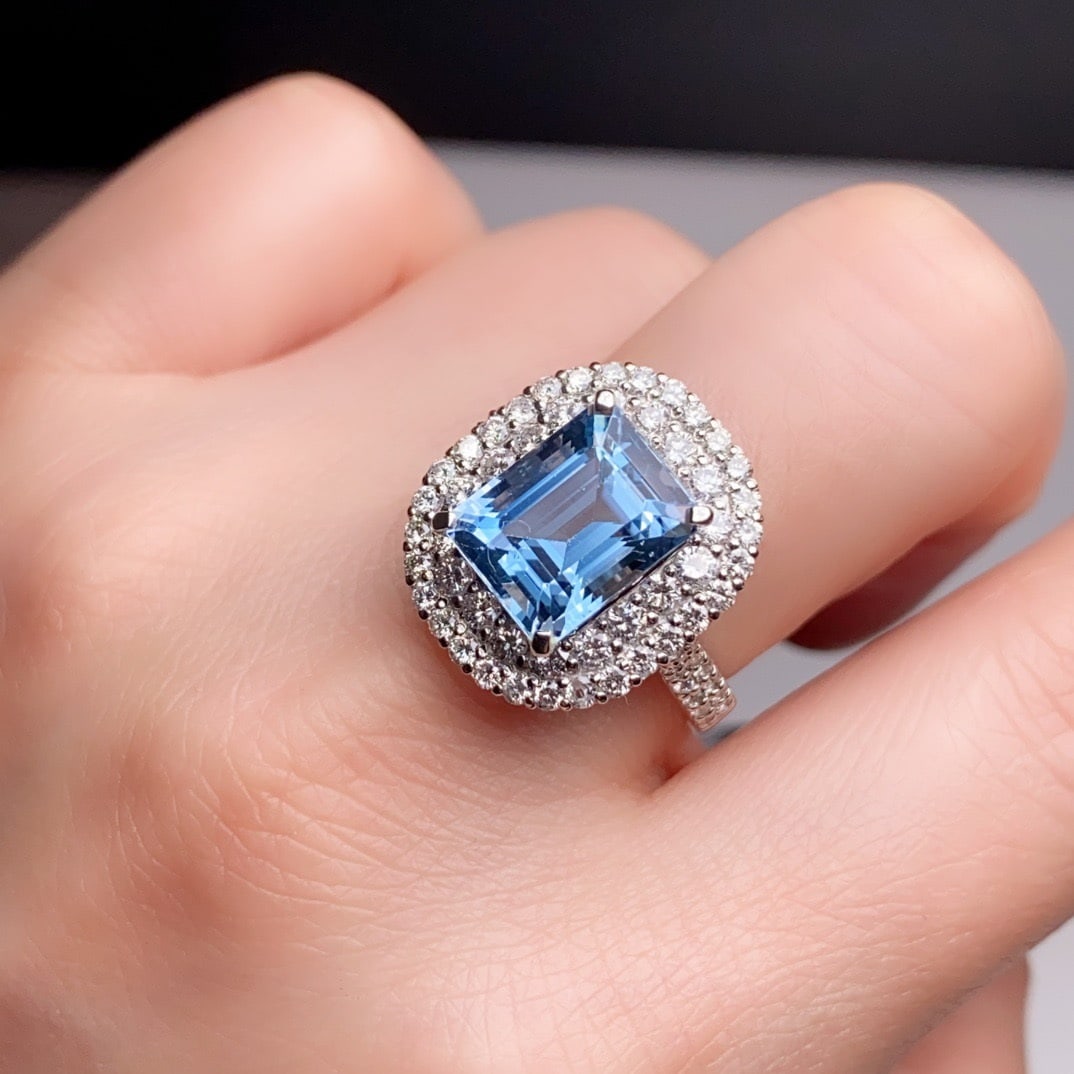 14k Gold 4.93 Ctw Natural Aquamarine & Diamond Ring - 2