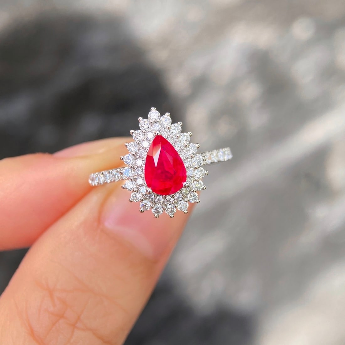 14k Gold 1.56 Ctw Natural Ruby & Diamond Ring - 2
