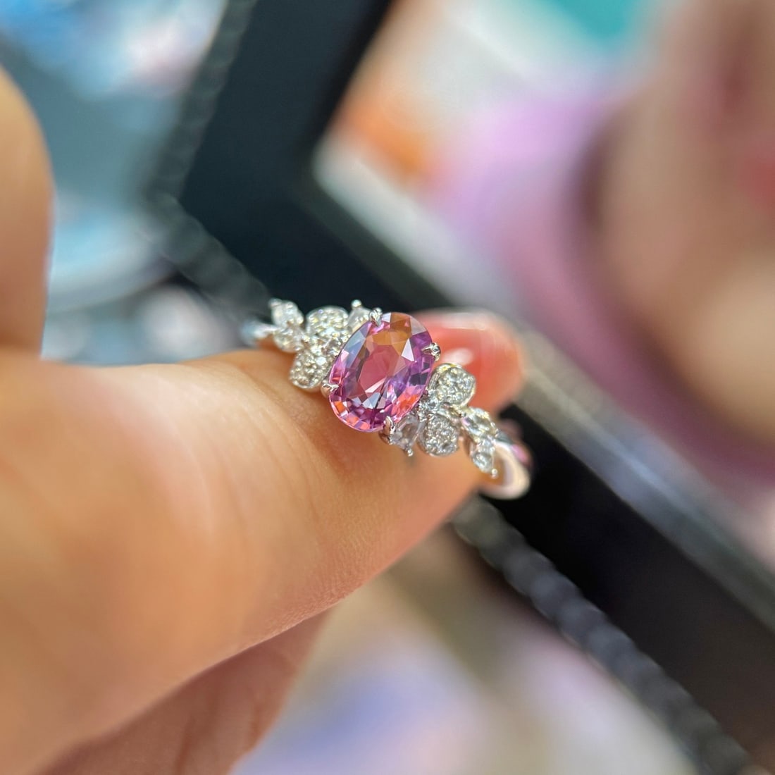 14k Gold 1.05 Ctw Natural Padparadscha Sapphire & Diamond Ring - 2