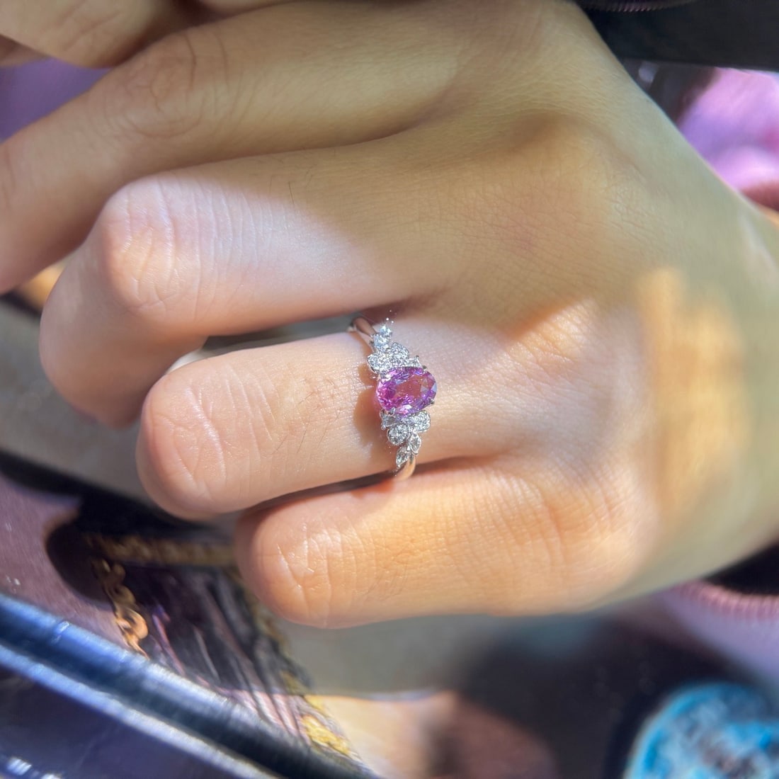 14k Gold 1.05 Ctw Natural Padparadscha Sapphire & Diamond Ring - 4