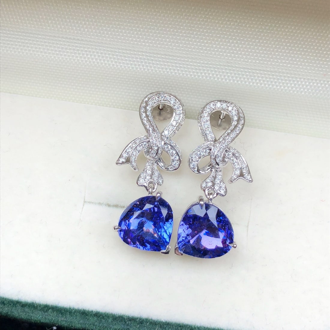 14k Gold 3.83 Ctw Natural Tanzanite & Diamond Earrings - 3