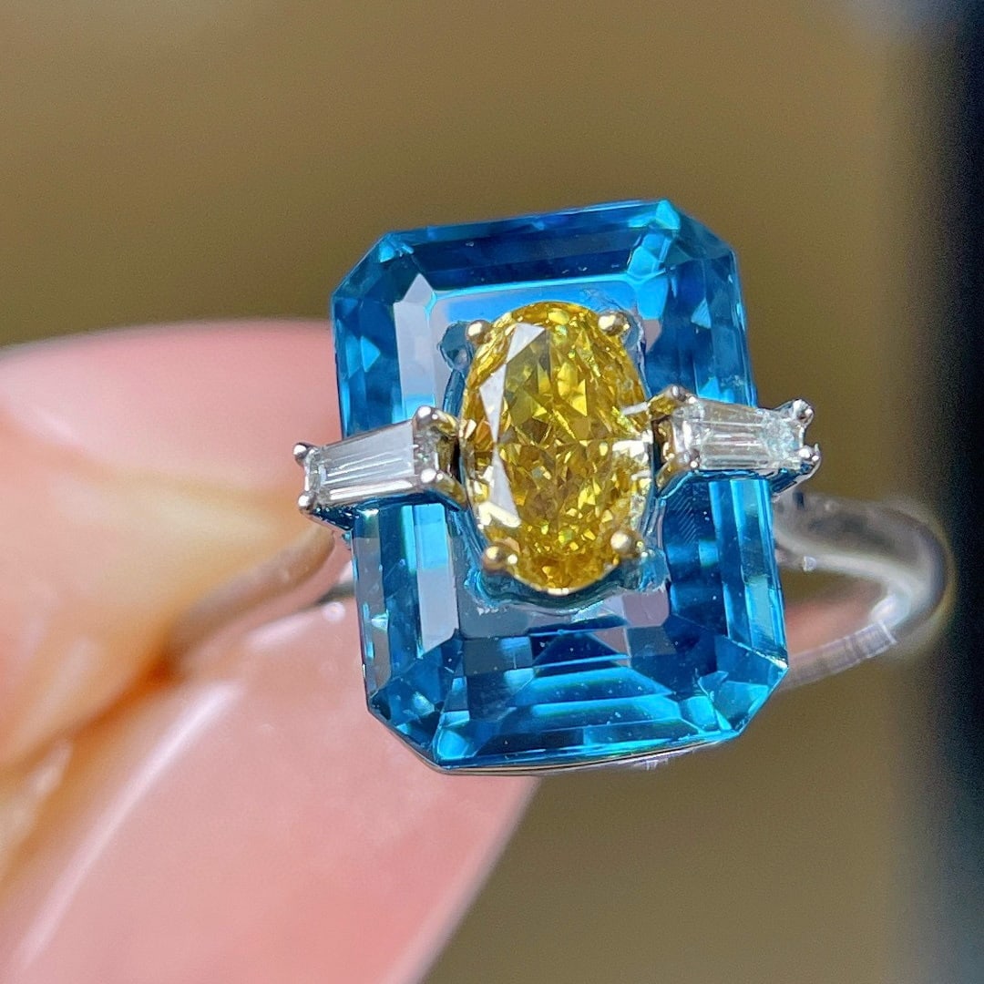 14k Gold 0.60 Ctw Natural Yellow Diamond & Diamond Ring - 4