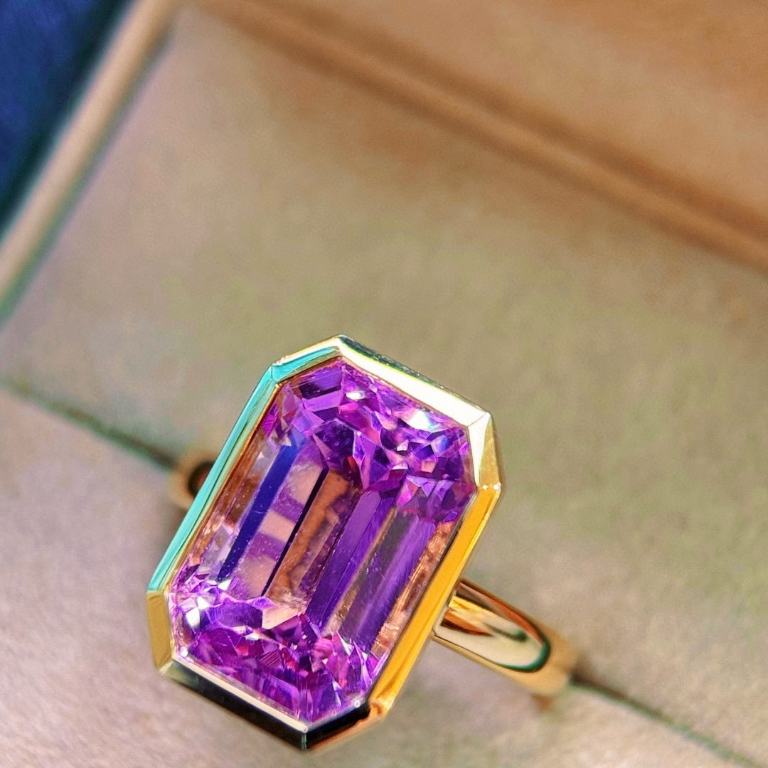 14k Gold 8.50 Ct Natural Kunzite & Solitaire Ring - 7