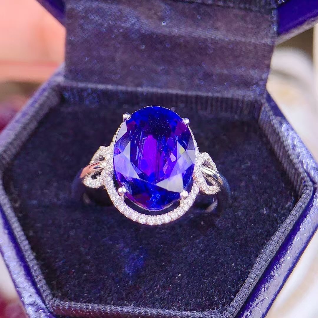 14k Gold 5.00 Ct Natural Tanzanite & Diamond Ring - 3