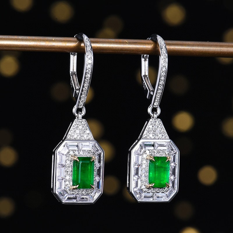 14k Gold 1.56 Ctw Natural Emerald & Diamond Earrings - 3